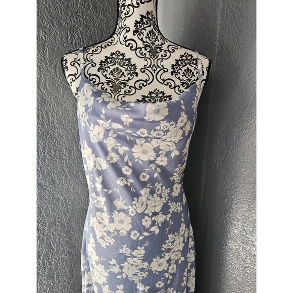Women's Inspired Hearts Maxi Dress Floral Blue White Spaghetti Straps Size Large - Picture 5 of 14